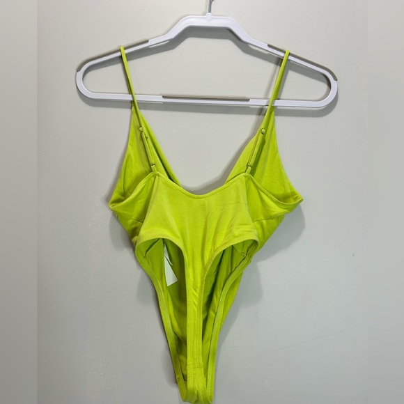 NWT Urban Outfitters Light Green Slinky Knot Bodysuit - small - Picture 6 of 12